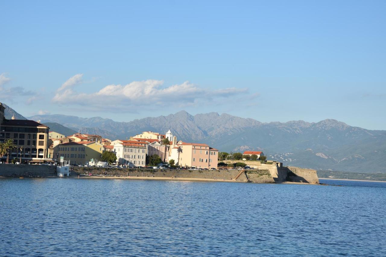Magnifique Appartement Avec Balcon Vue Mer A L'Entree D'Ajaccio Аяччо Экстерьер фото